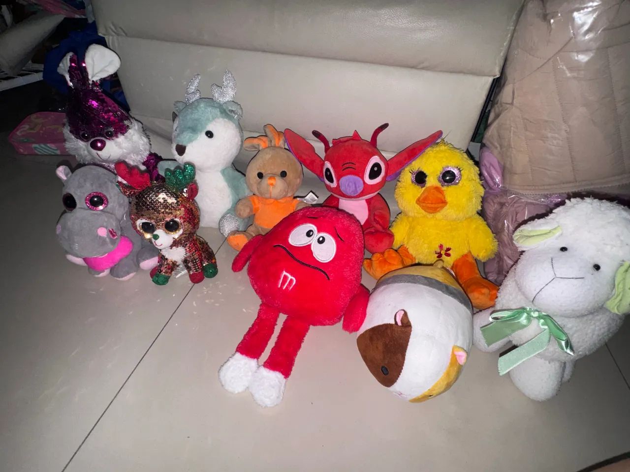 Kit com pelúcias fofinhas