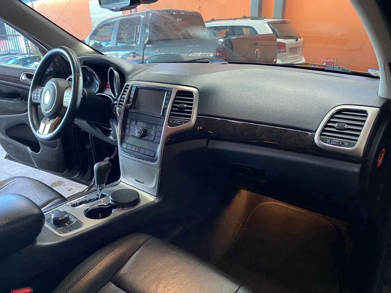 Jeep Grand Cherokee Laredo 3.6 4x4 V6 Aut., foto 16 de 20