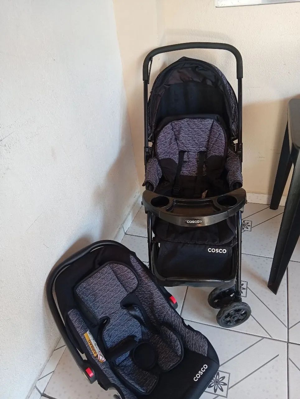 Bebê conforto+ carrinho de bebê 