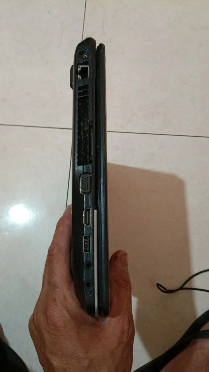 Notebook Acer Aspire E1-531 Celeron 2GB -Liga e entra BIOS sem HD  - Foto 5