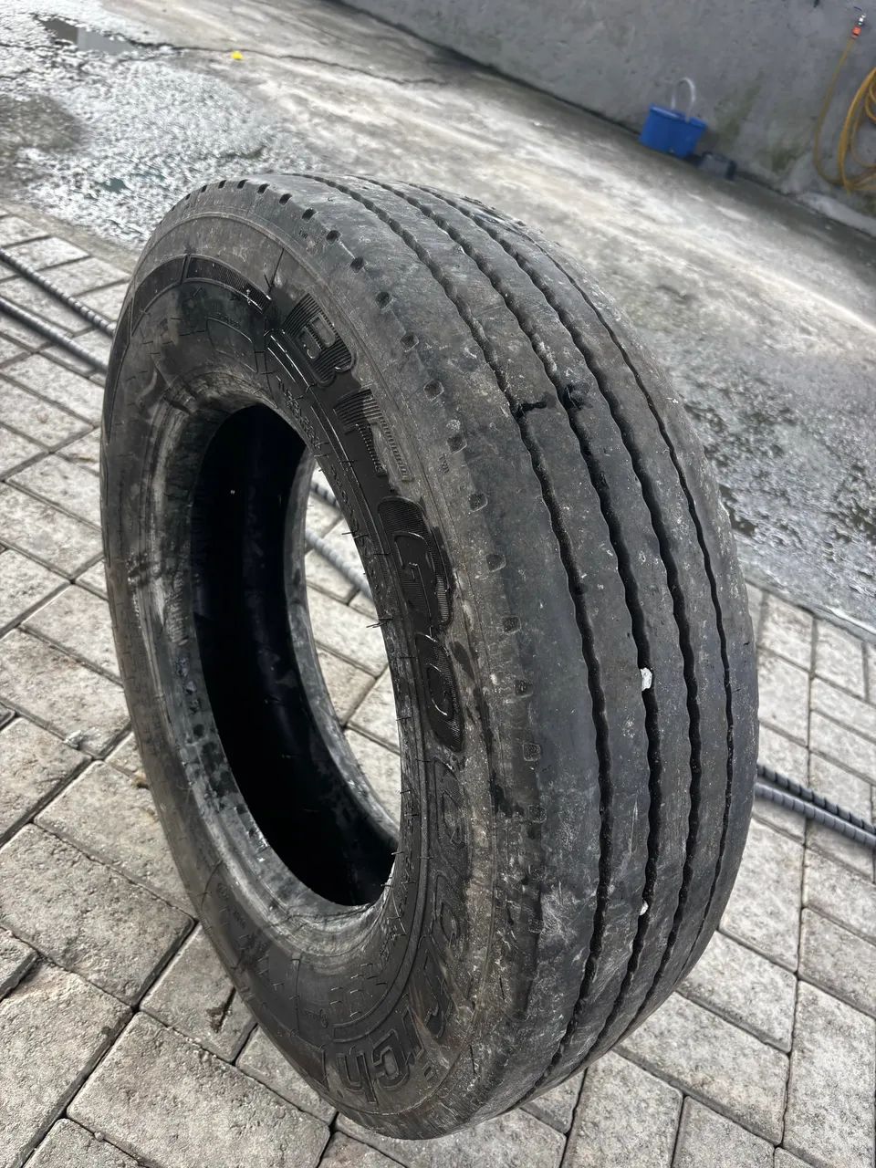 Pneus 215/75R17,5