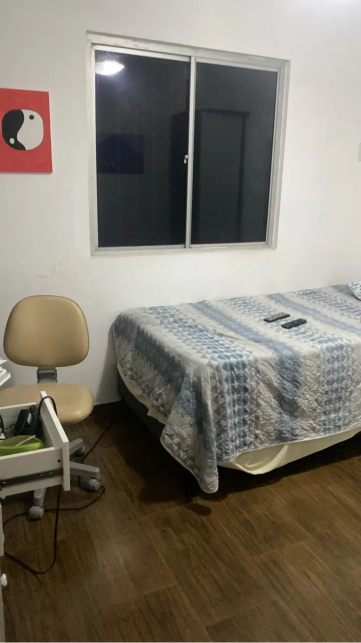 Quarto individual moça 