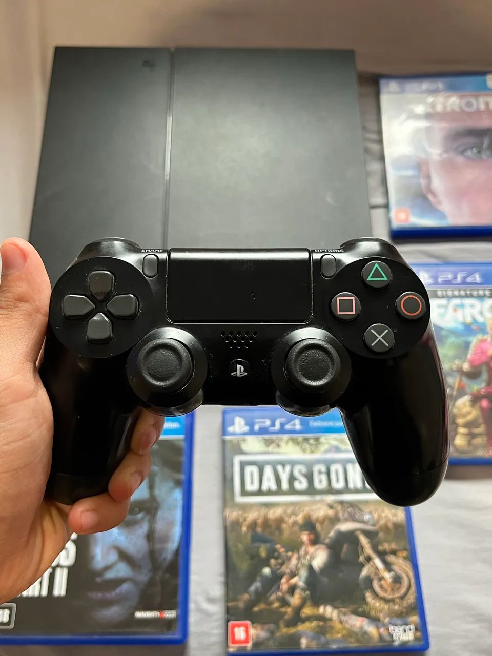 Ps4 1 controle e 4 jogos  - Foto 2