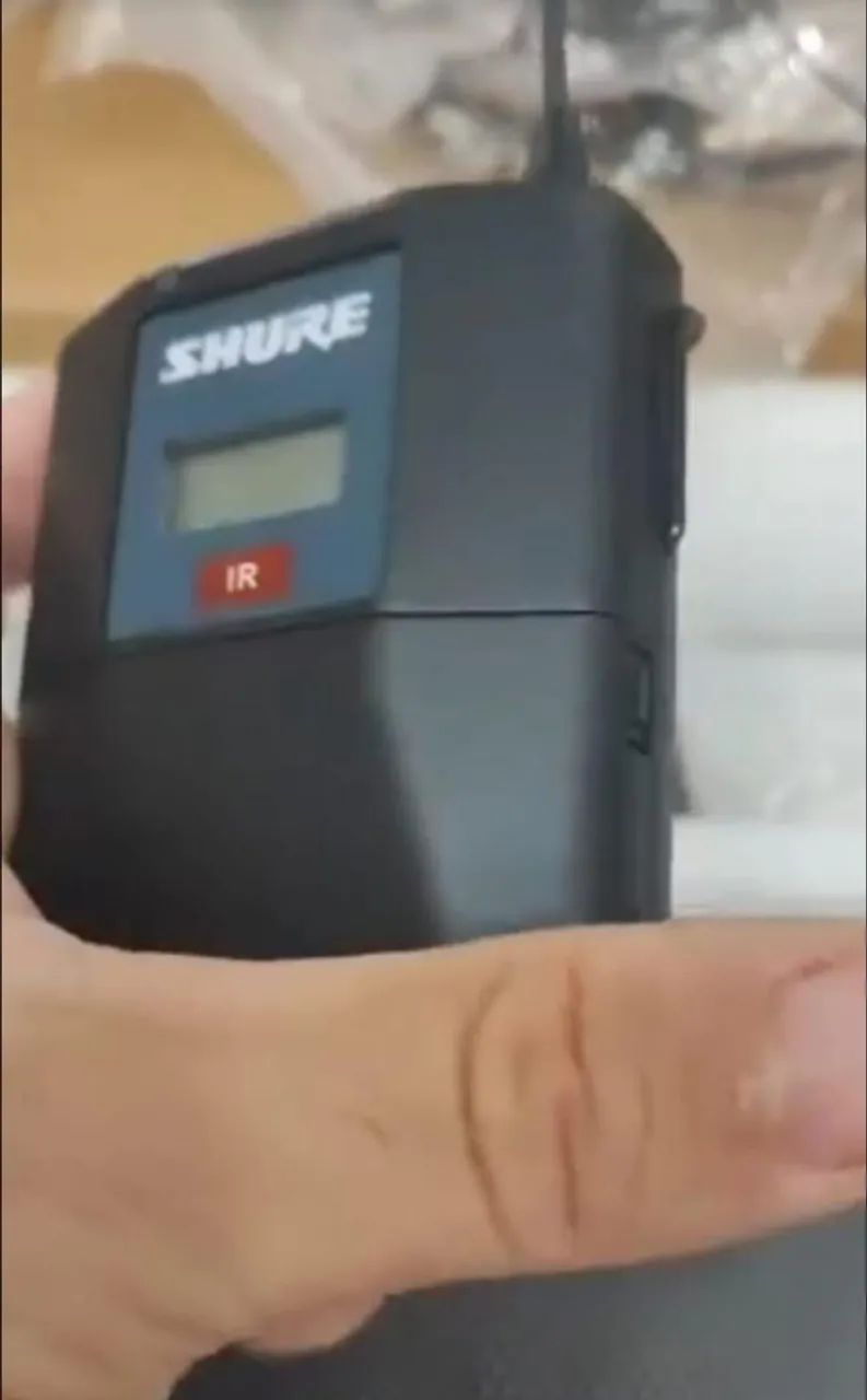 Microfone e transmissor sem fio shure  - Foto 4