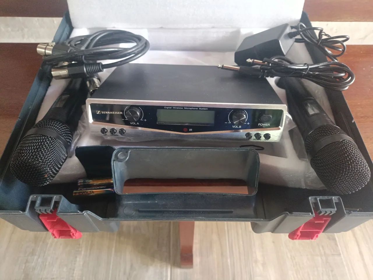 Kit de microfone SKM 9100 Sennheiser sem fio 2 bastões Profissional  - Foto 5