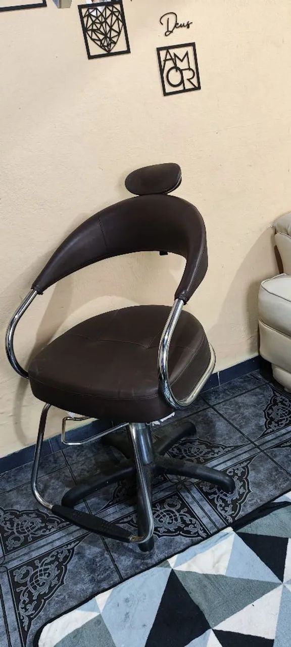 Vende-se uma cadeira de Barbeiro . - Foto 3