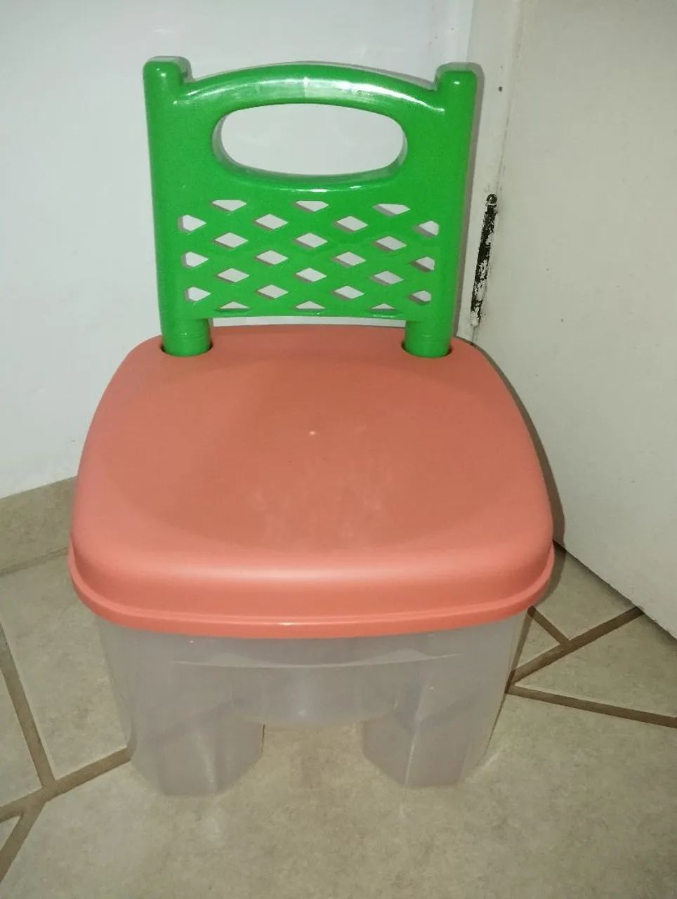 Cadeirinha infantil desmontável porta objetos 