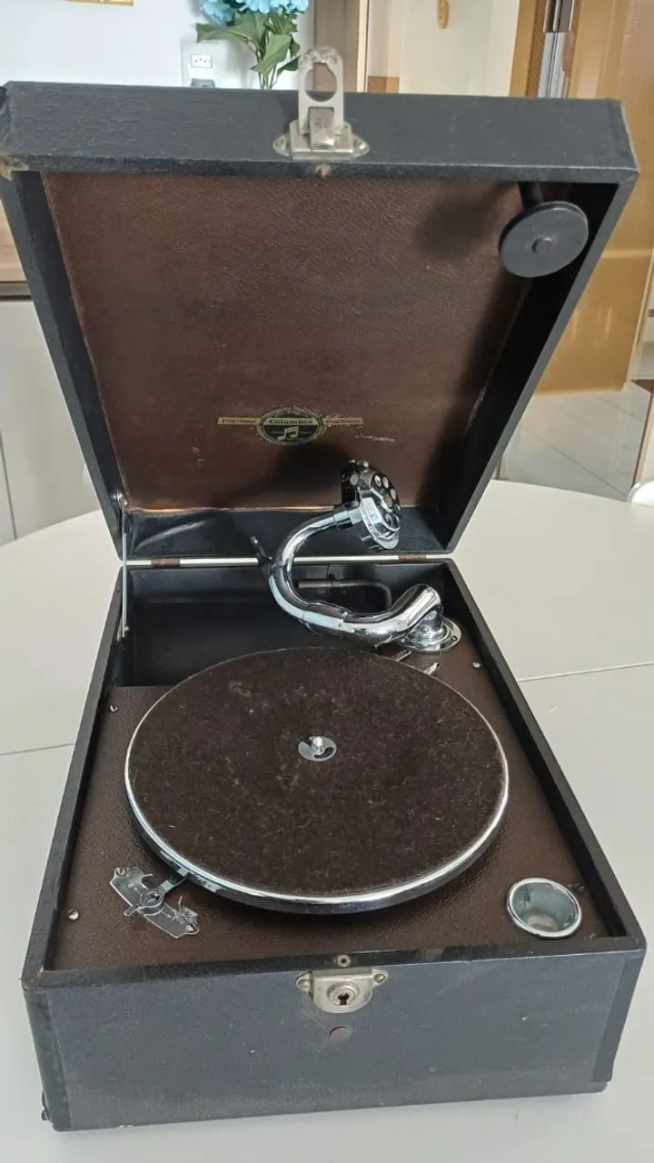 Grafonola + 30 Discos