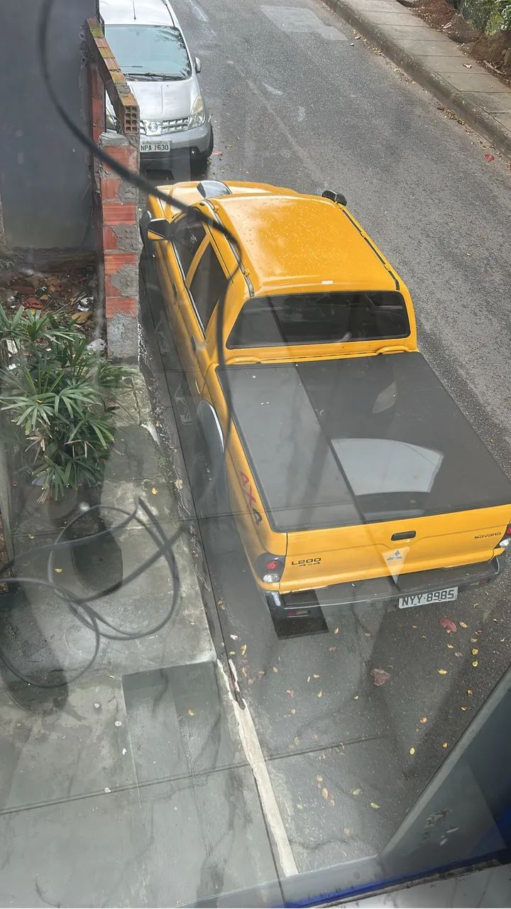 Mitsubishi L200 2012