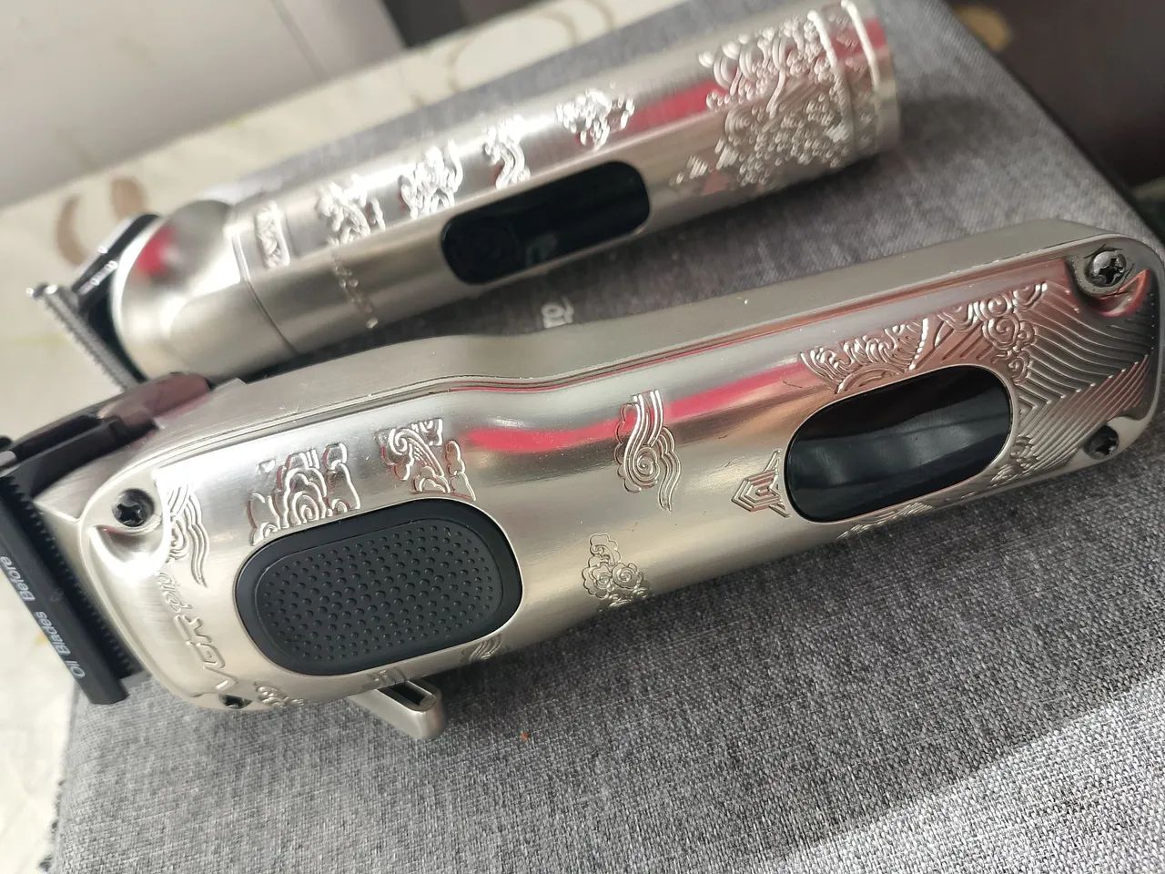 Máquina de cortar cabelo VGR pro - Foto 5
