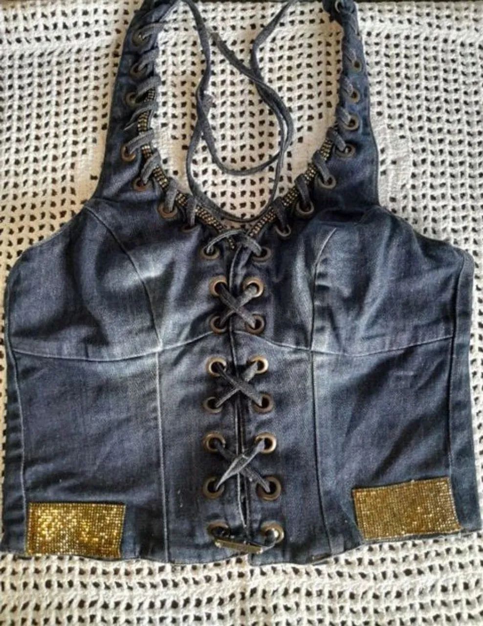 cropped  jeans pit bull