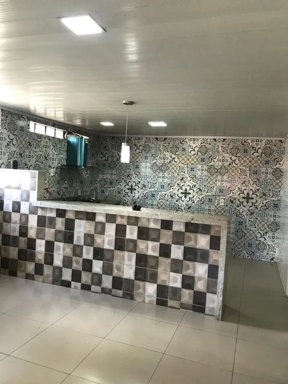 ALUGO APT 3/4  80m²