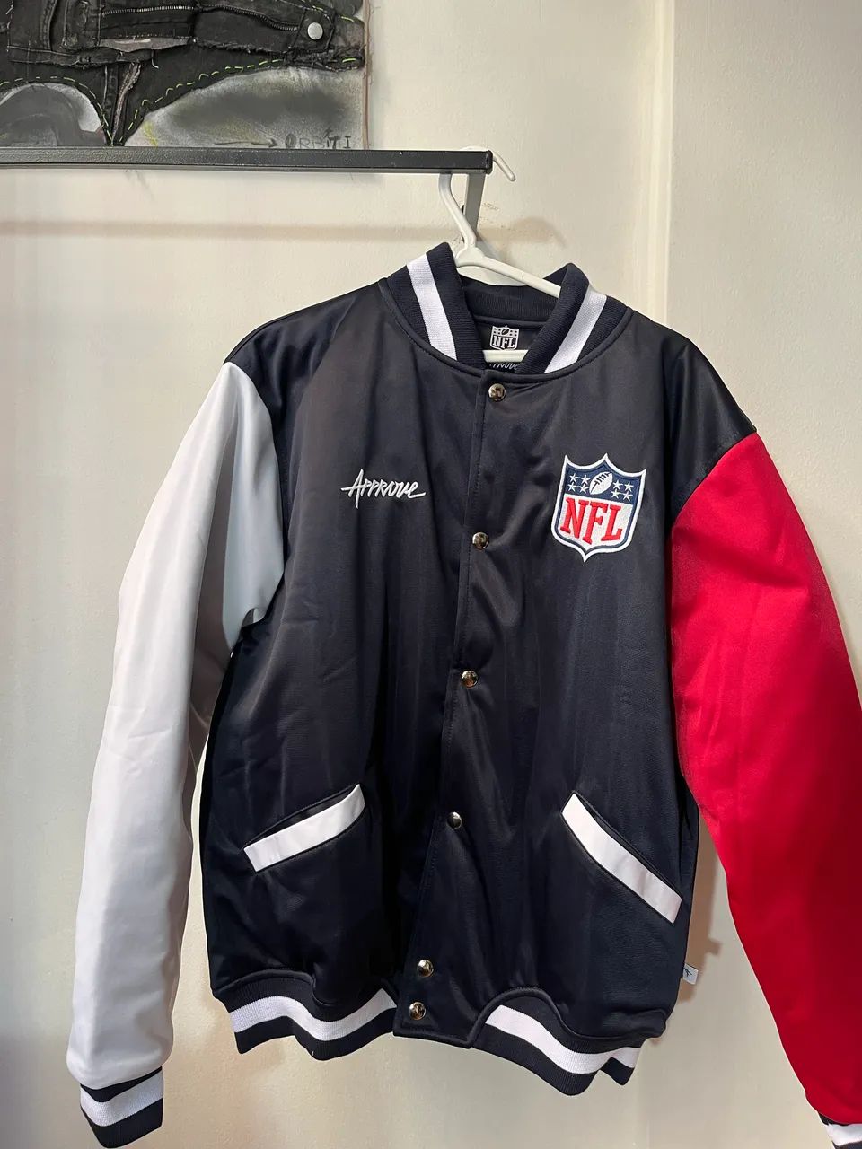 Jaqueta College Approve x NFL 