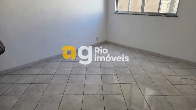 Apartamento : / Residencial / Vila Valqueire