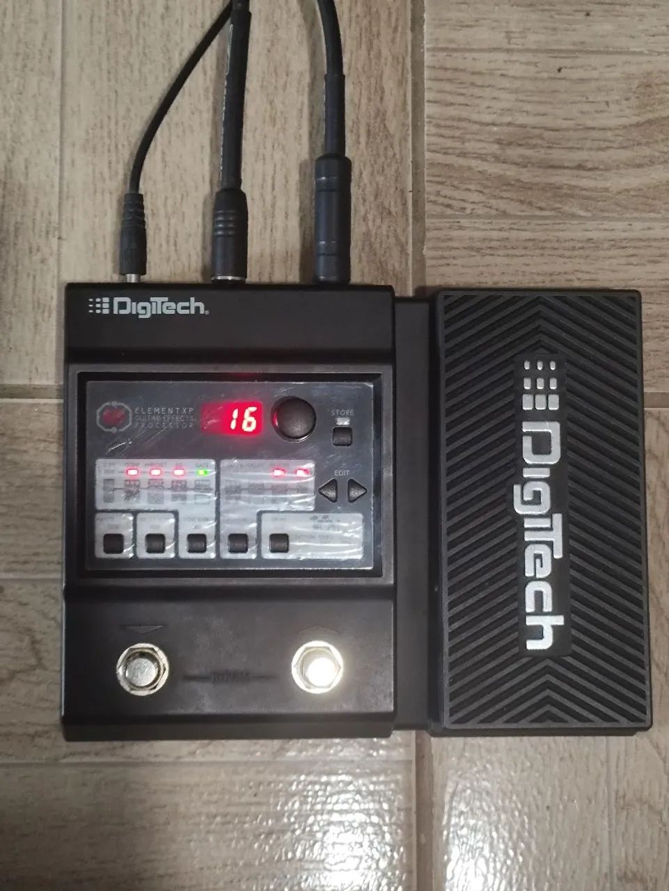 Pedaleira Digitech Element XP