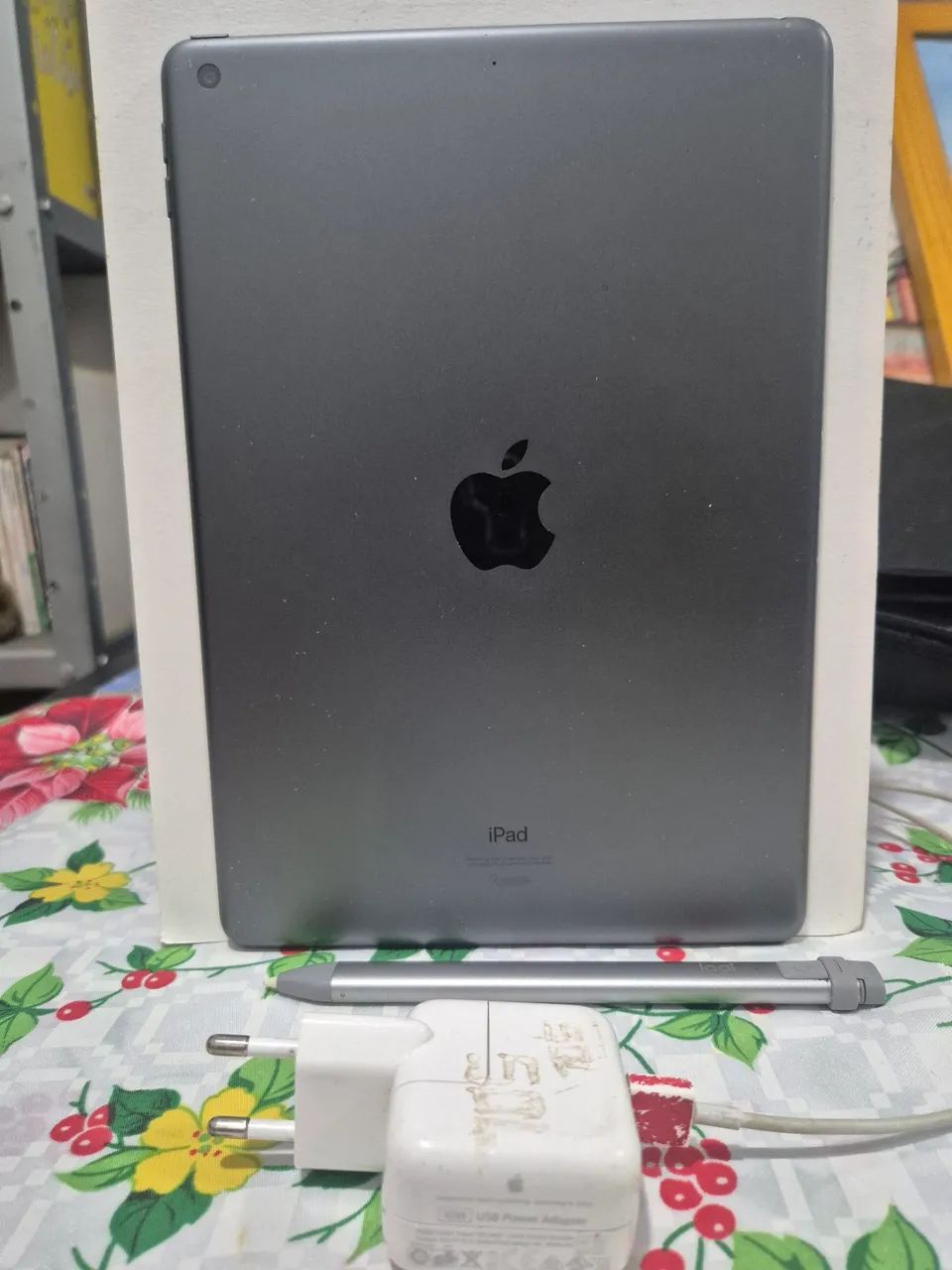 Vendo Ipad 7 Geração, 32 GB, Wi-Fi  - Foto 2
