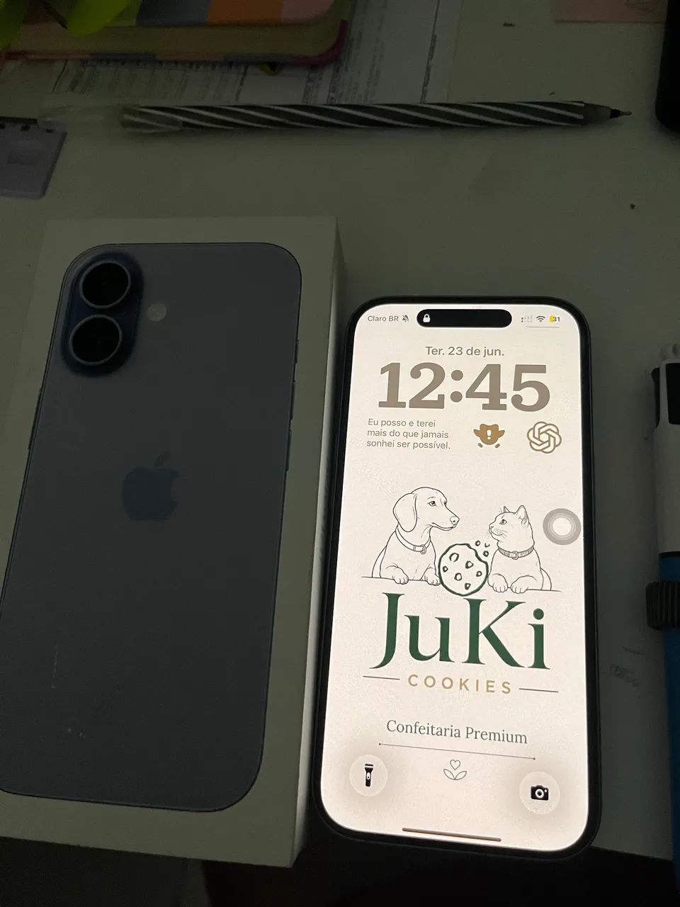 iPhone 17 azul