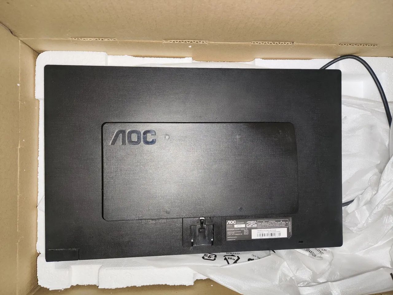 Monitor 19,5" AOC - Foto 3