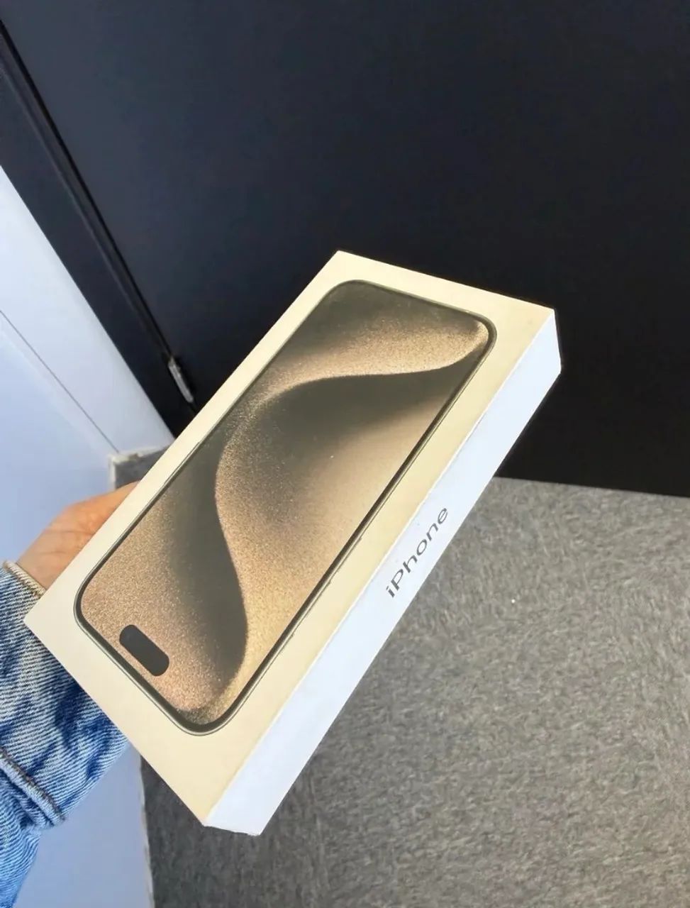 iPhone 15 pro 128 gb prata  - Foto 2