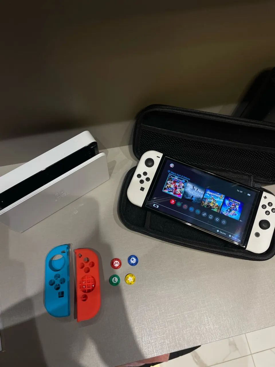 Console Switch Oled Branco + 3 Meses De Assinatura Nintendo - Foto 2