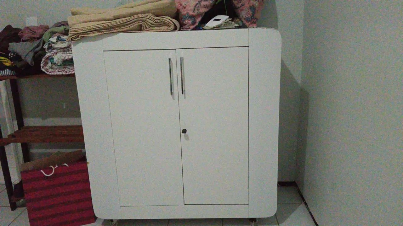 Armário branco mdf 