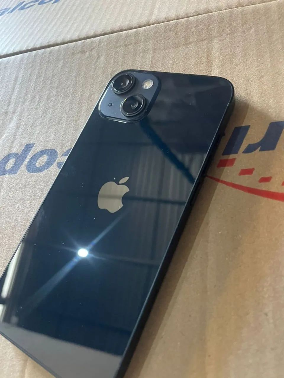 Vendo iPhone 13 128gb muito novo. - Foto 2