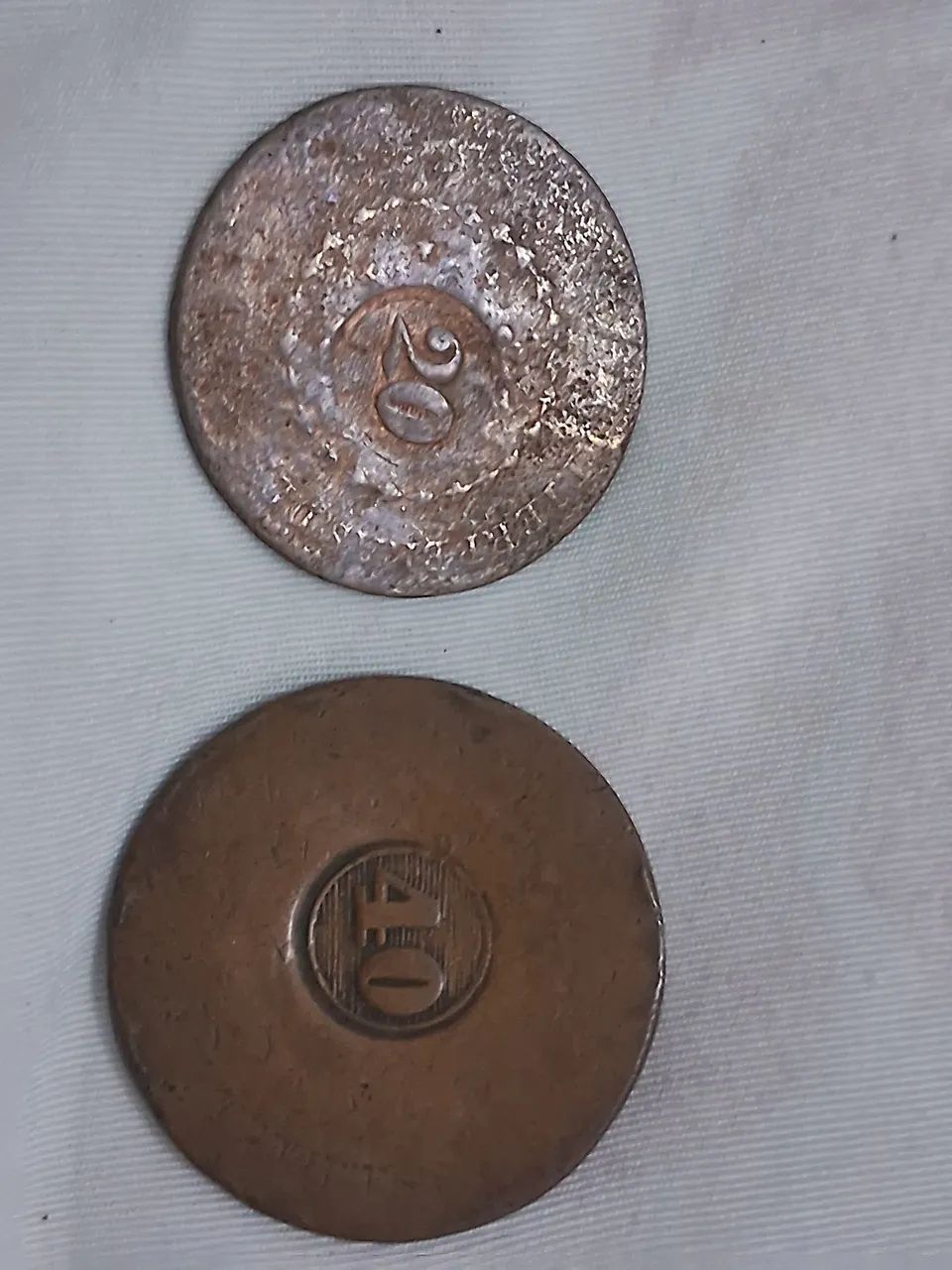 DUAS,Antigas moedas com carimbo de reis - Foto 4
