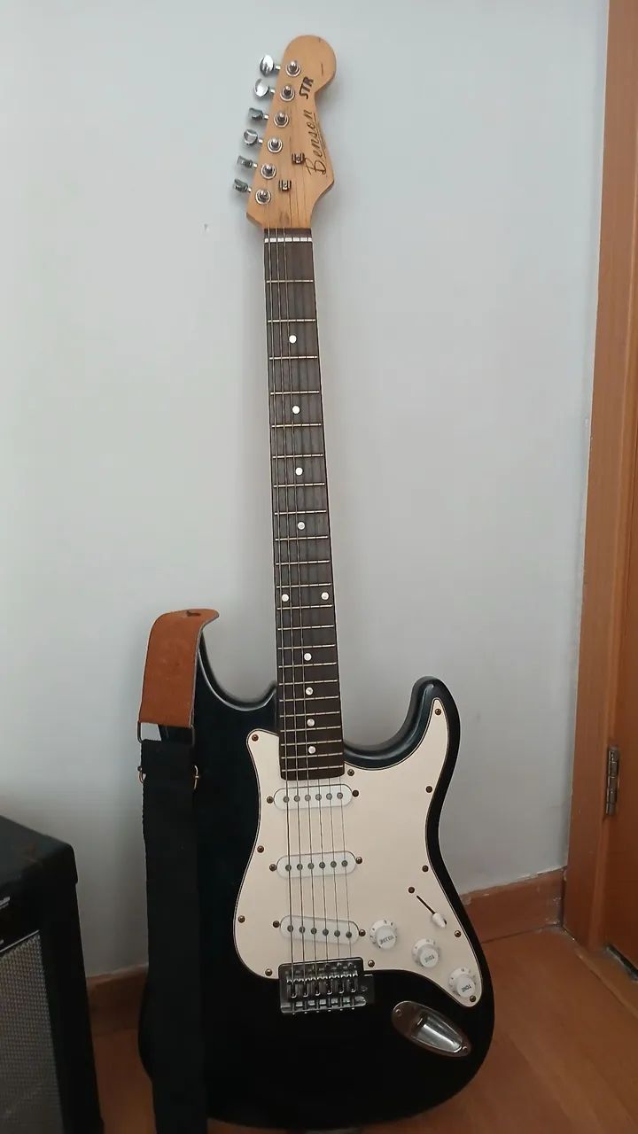 GUITARRA ELÉTRICA COMPLETA ÓTIMO ESTADO - Foto 2
