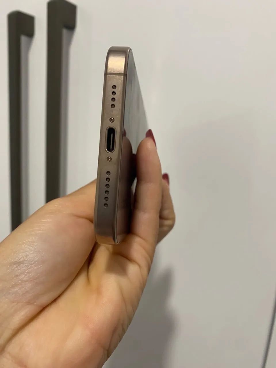 iPhone 16 pro Max. Troco em 17 pro Max com volta minha  - Foto 3