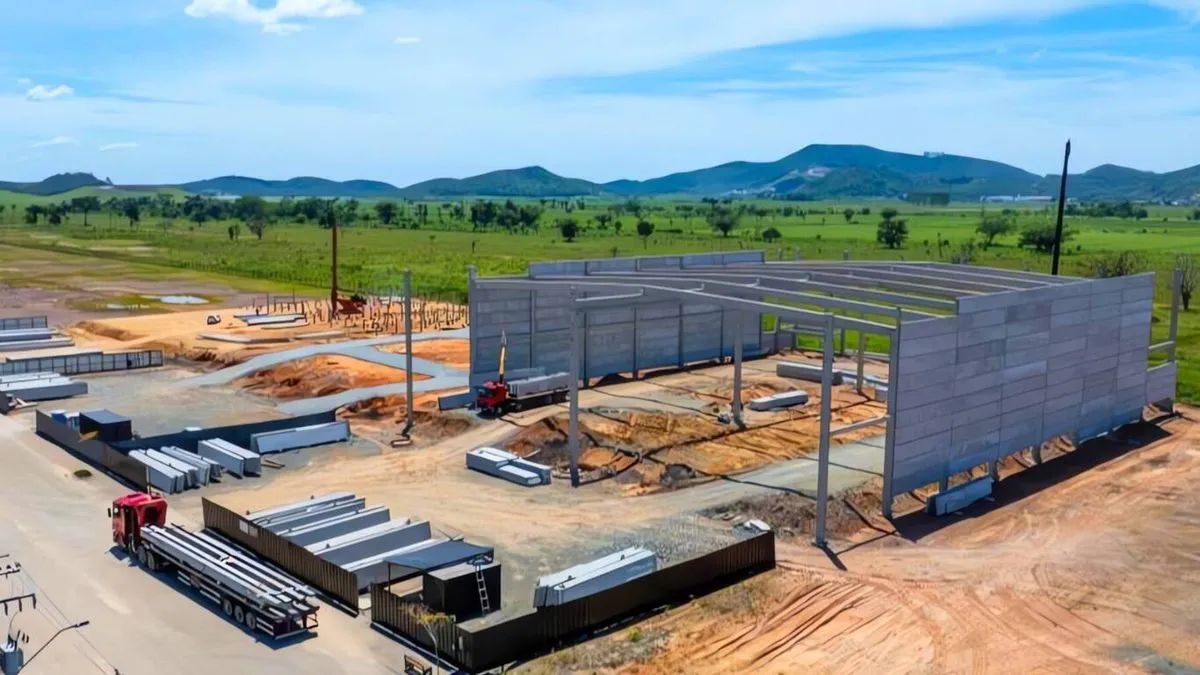 Galpão à venda em Navegantes com 4.884,36m²