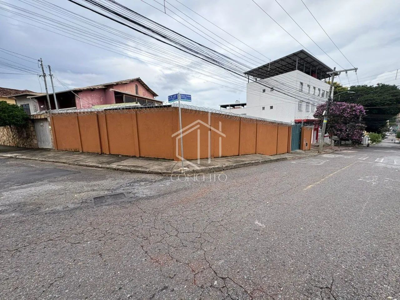 GALPÃO l BAIRRO DONA CLARA- R$ 850.000,00