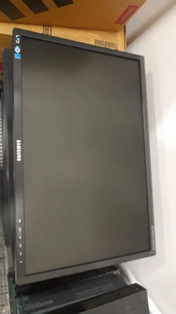 monitores de 22 pol samsung lote com 10 sem pé - Foto 2