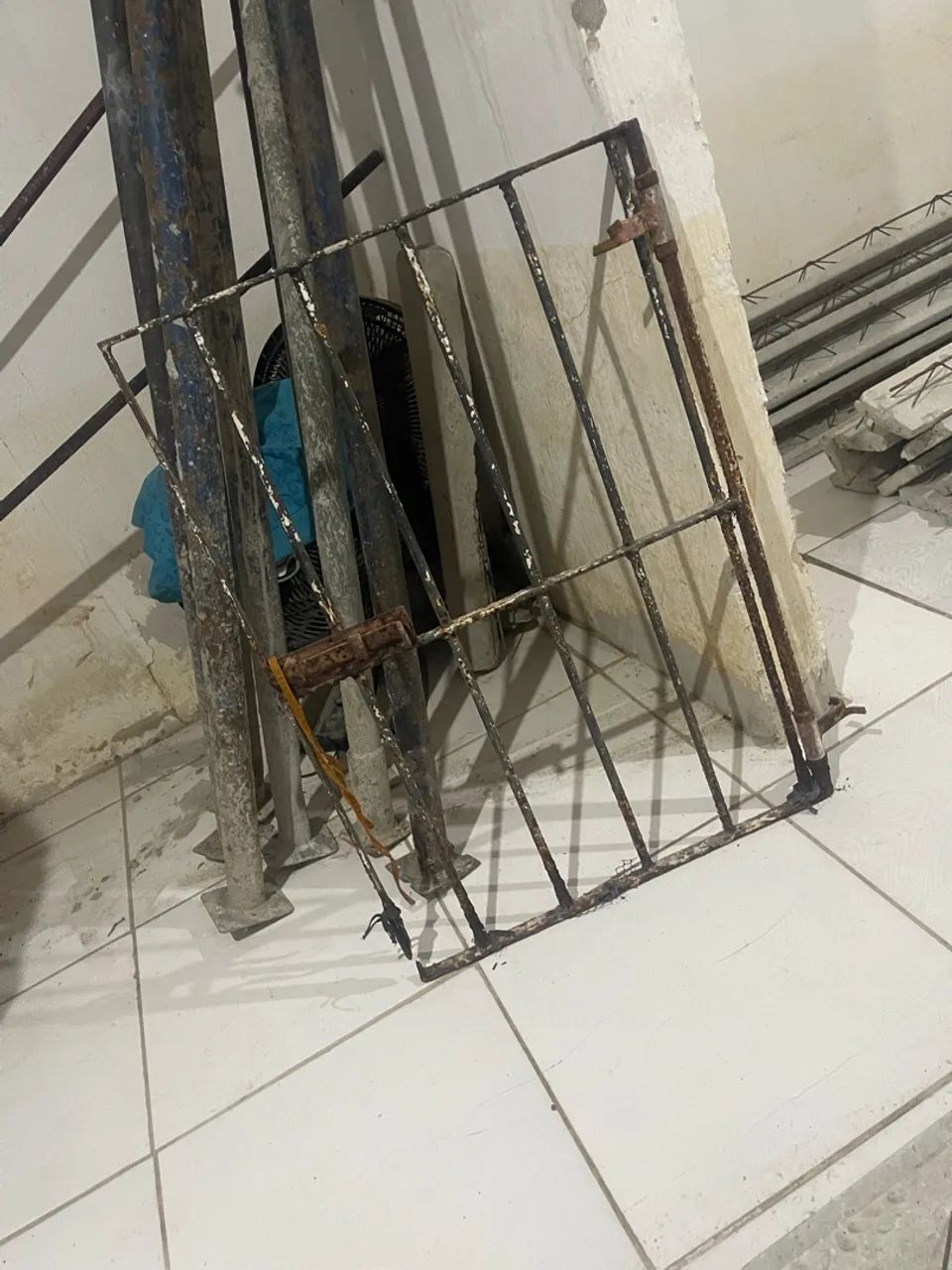 Grade e portão