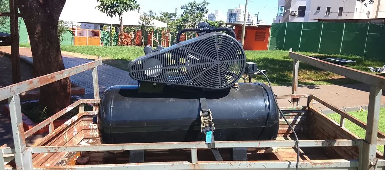 Vendo compreensor novo com menos de 30 horas de uso 