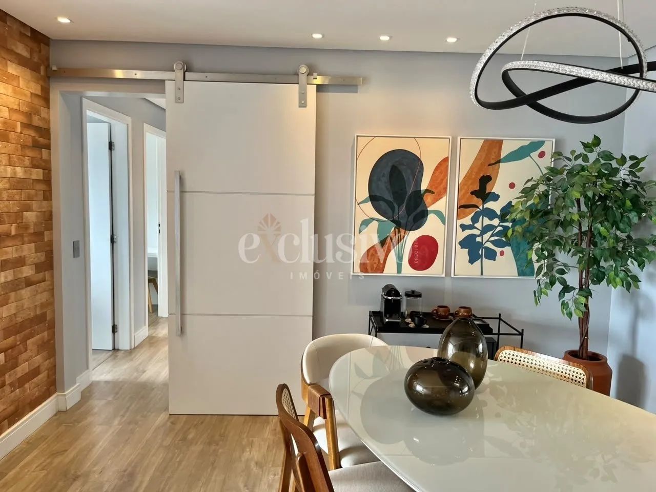 Apartamento mobiliado 3 dormitórios no Itaguaçu com vista mar e sol - Foto 4