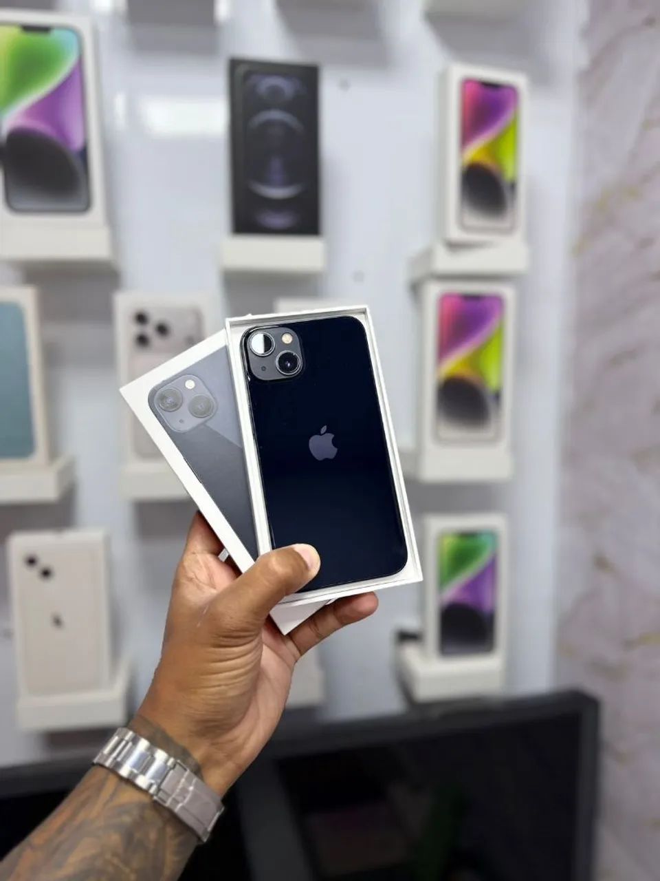 IPHONE 13 128GB<br>R$ 1.899,00 <br>bateria nova - Foto 2