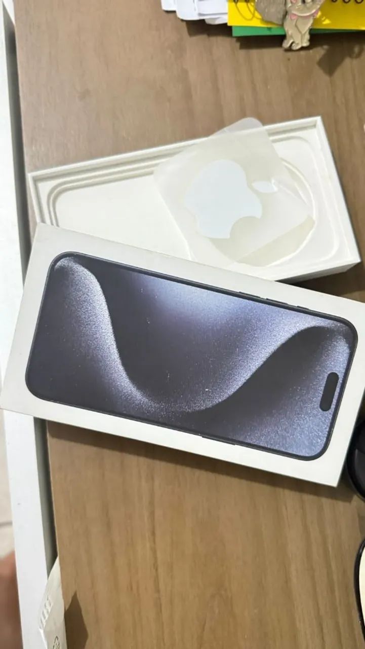 Caixa de iPhone 15 Pro Max 