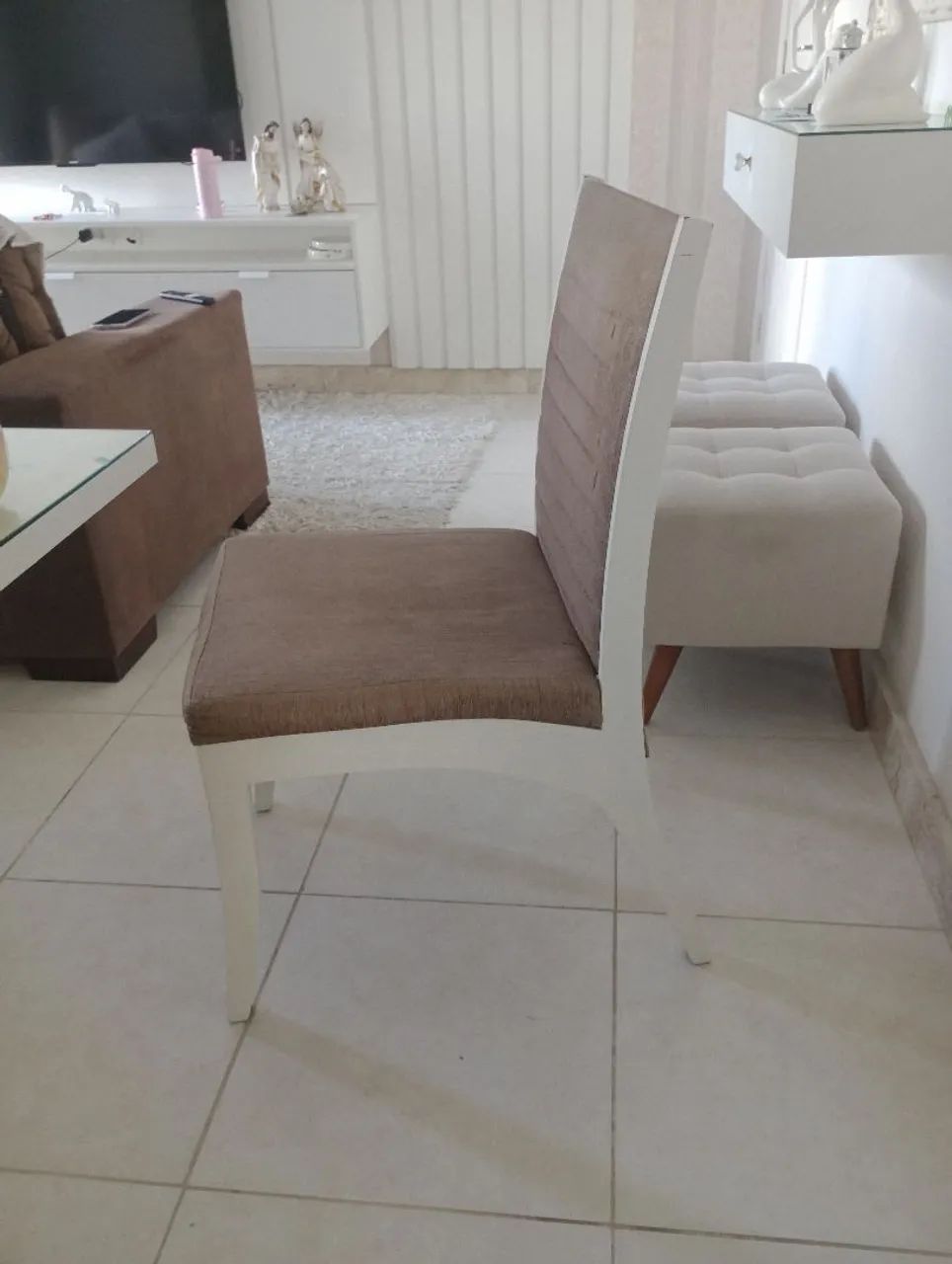 Vendo cadeira madeira maciça 