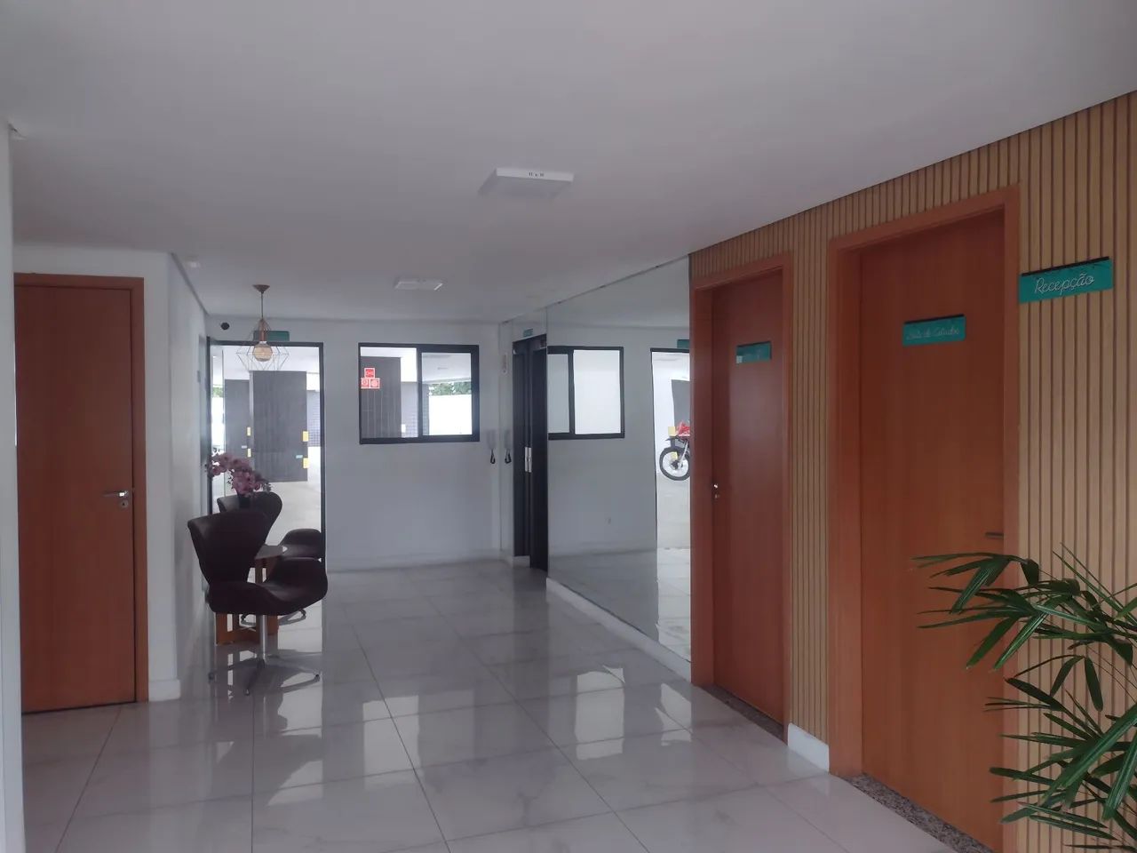 Apto mobiliado com 2 quartos no Farol, próximo ao Cesmac - Foto 3