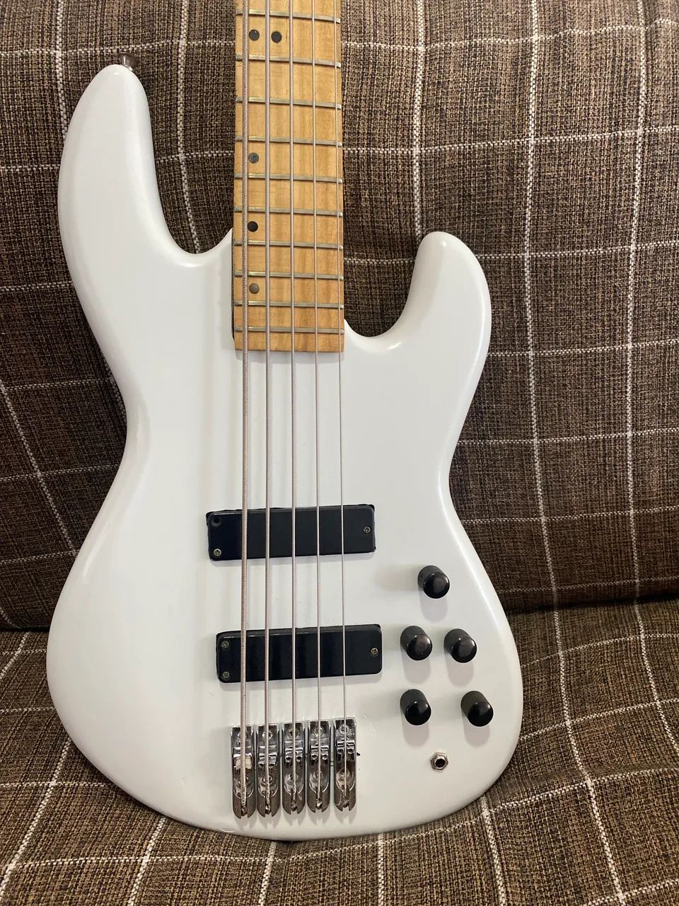 Baixo Luthier 5 cordas  - Foto 2