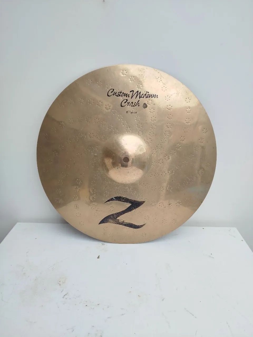 Prato Zildjian Z Custom Medium crash 16 - Instrumentos musicais