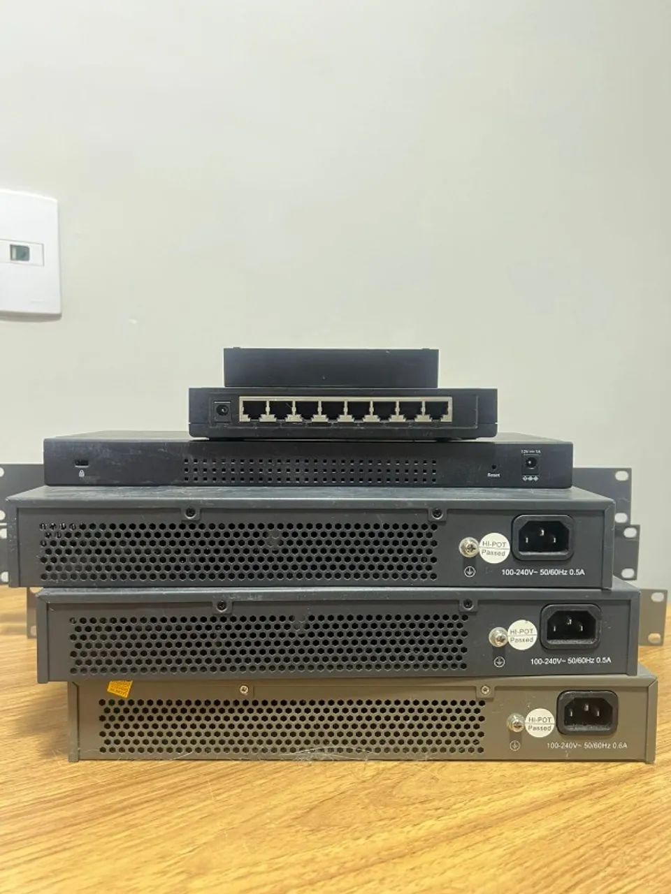 06 Switch Giga TP-link e D-link 10/100/1000 - Foto 2