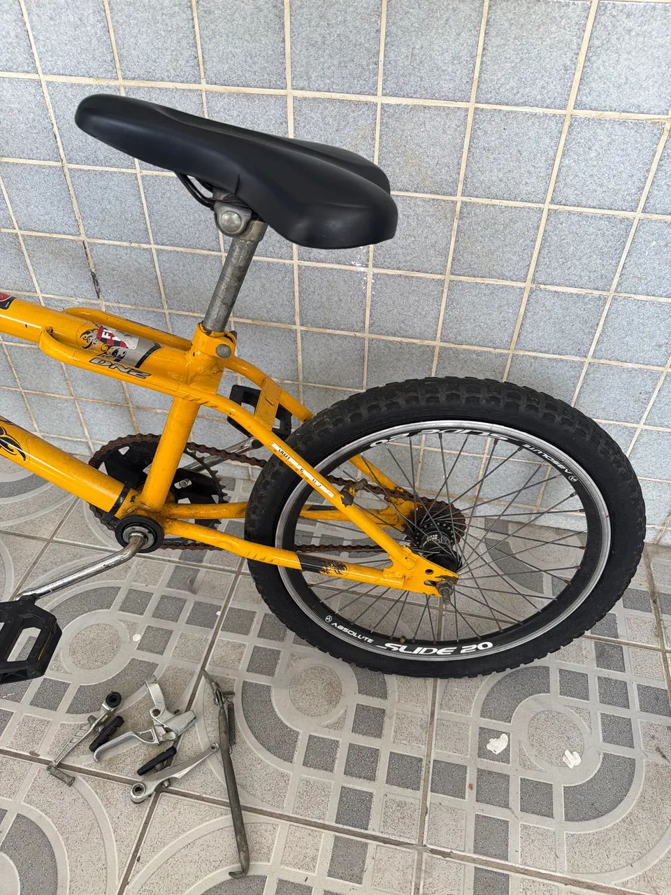 Bicicleta juvenil aro 20 - Foto 3