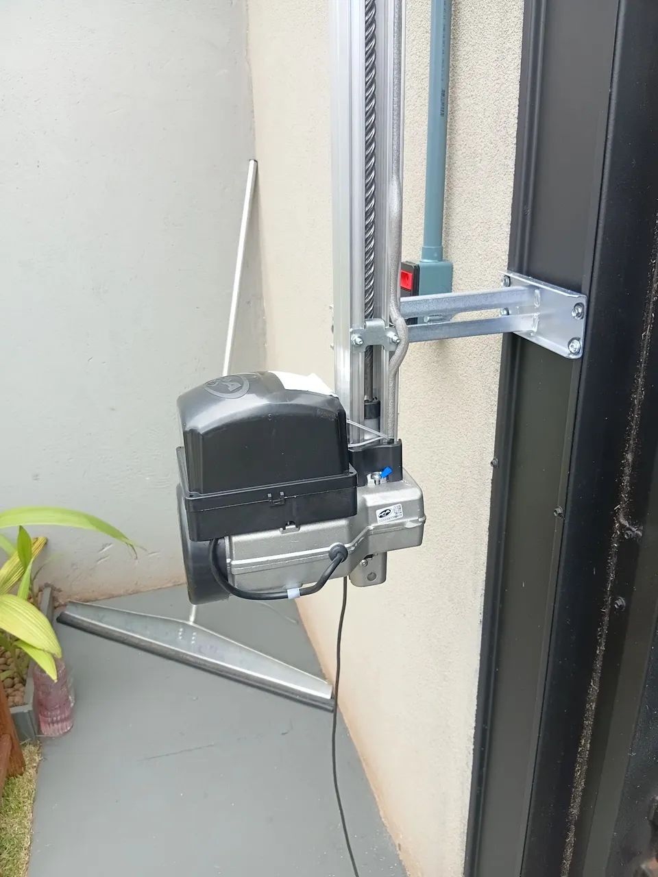 PROMOÇÃO MOTOR BASCULANTE 