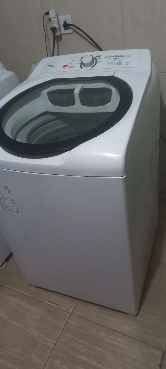 Vendo máquina de lavar roupas Brastemp 12kg.