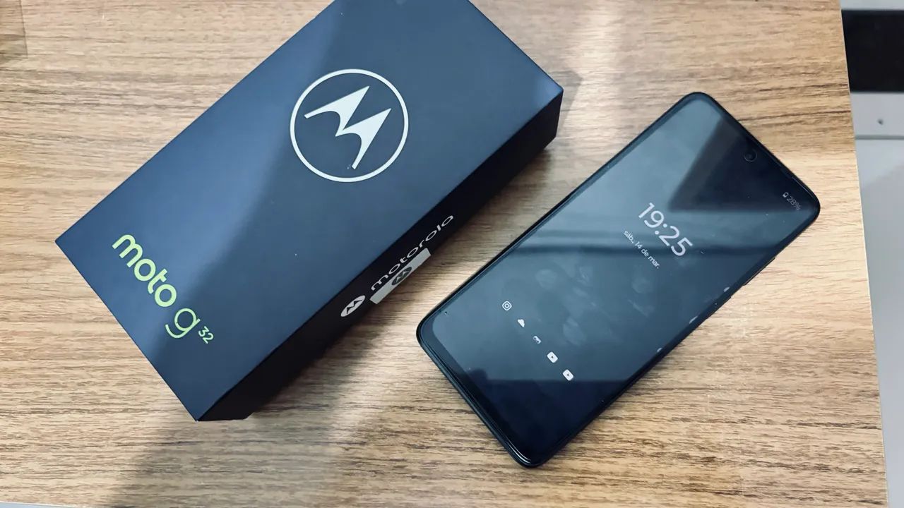 motorola moto g32 6.5 de 4g - 128 gh com 4gb  caixa ( impercavel) raro achar - dual chip