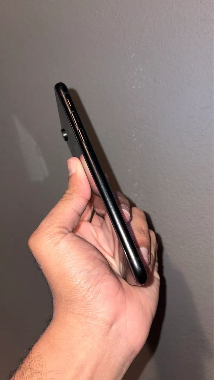 iPhone XR 64GB Preto  - Foto 3