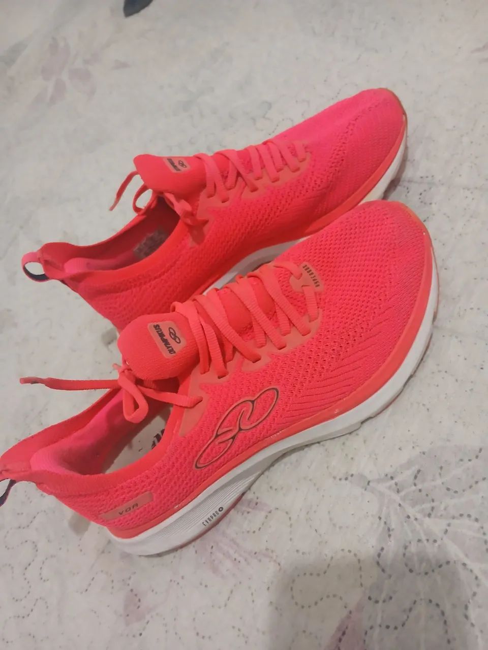 Tenis pra vender