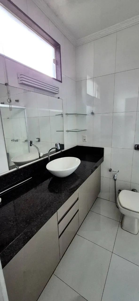 Vende se casa ampla e aconchegante com ótimo acabamento! - Foto 2