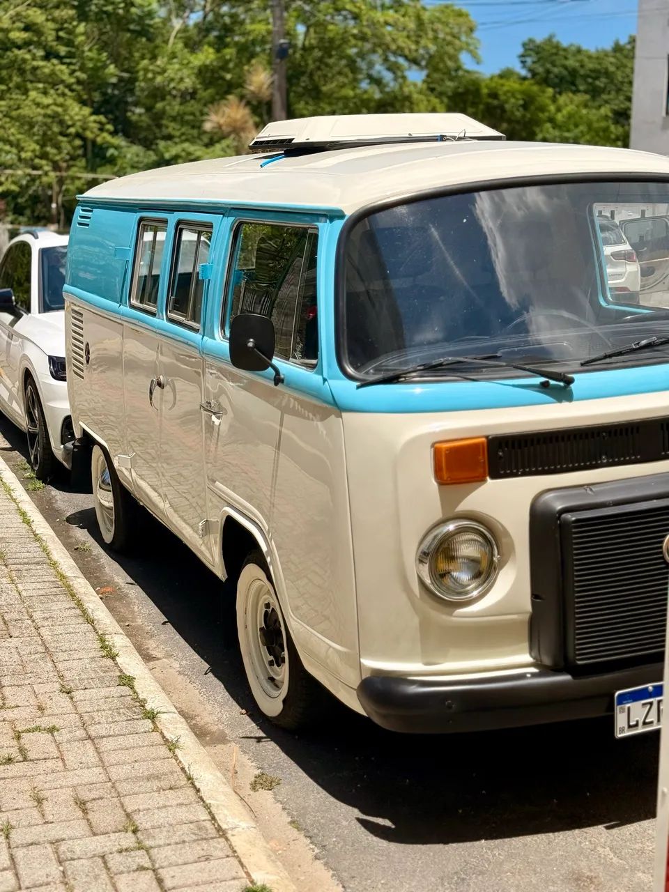 Volkswagen Kombi 1.6 8v Gasolina Mec. 1982